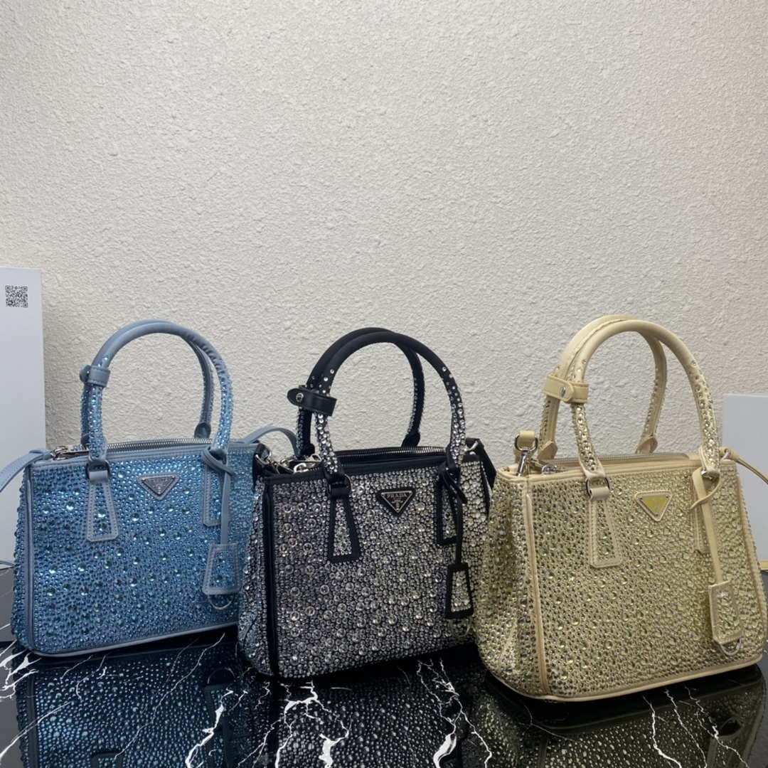 Prada 1BA896 Prada Galleria Saffiano leather small bag Black