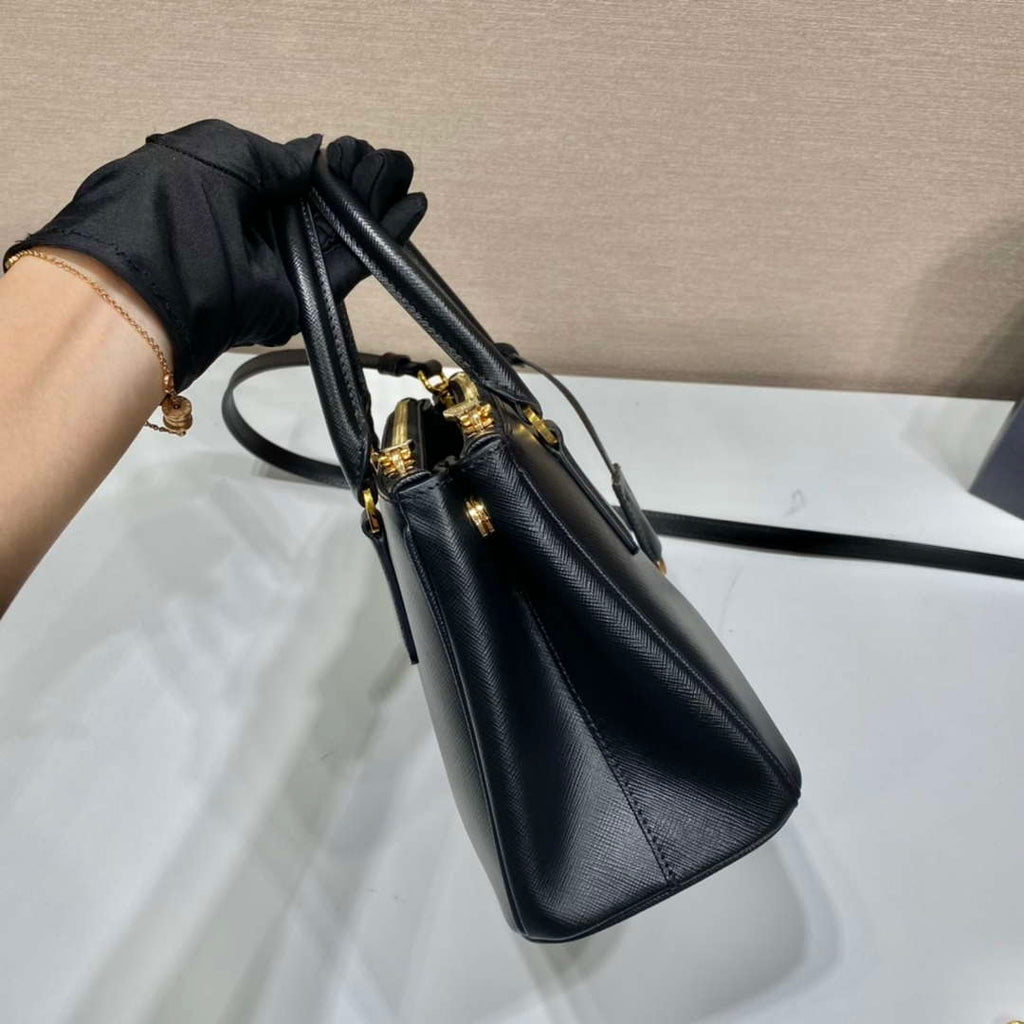 Prada 1BA896 Small Prada Galleria Saffiano leather bag Black