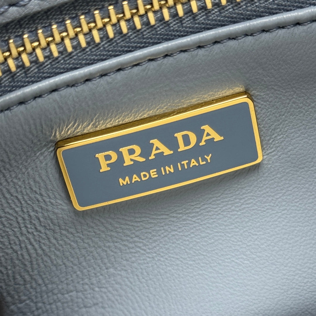 Prada 1BA896 Small Prada Galleria Saffiano leather bag Blue