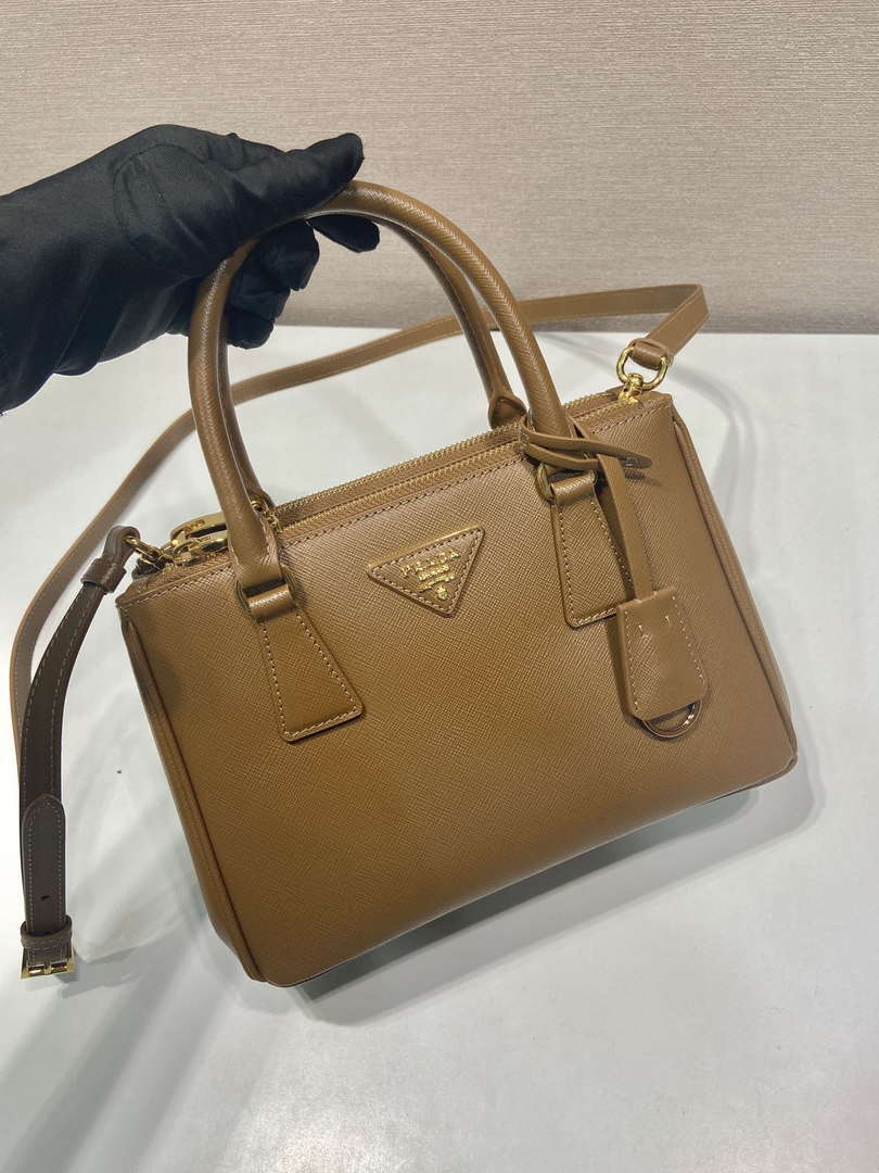 Prada 1BA896 Small Prada Galleria Saffiano leather bag Natural