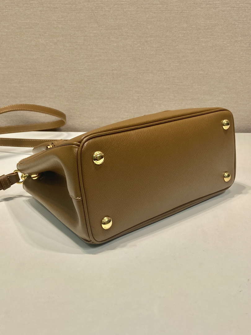 Prada 1BA896 Small Prada Galleria Saffiano leather bag Natural