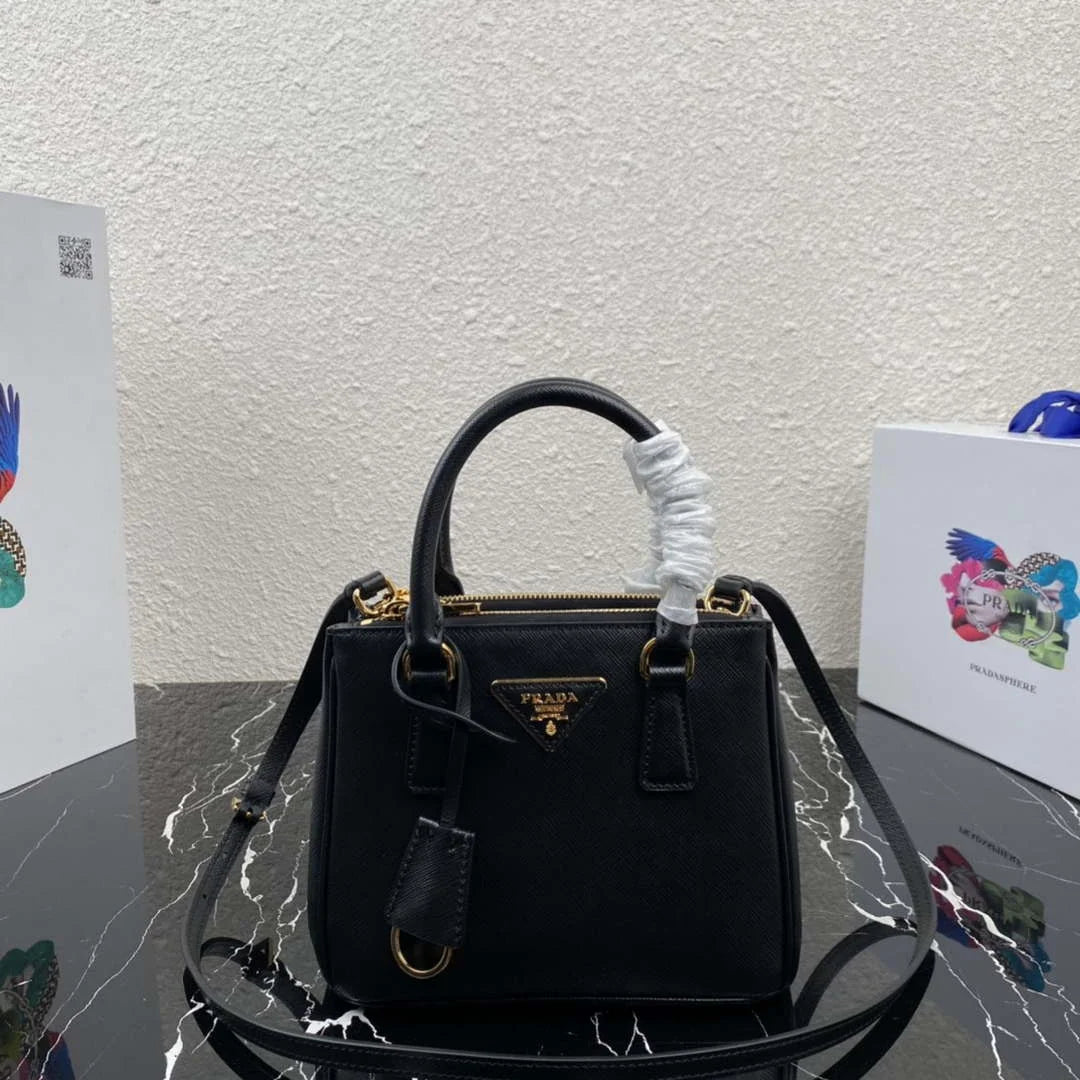 Prada 1BA906 Prada Galleria Saffiano leather mini-bag Black