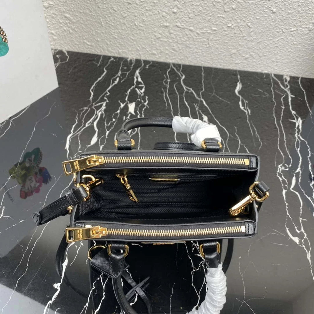 Prada 1BA906 Prada Galleria Saffiano leather mini-bag Black