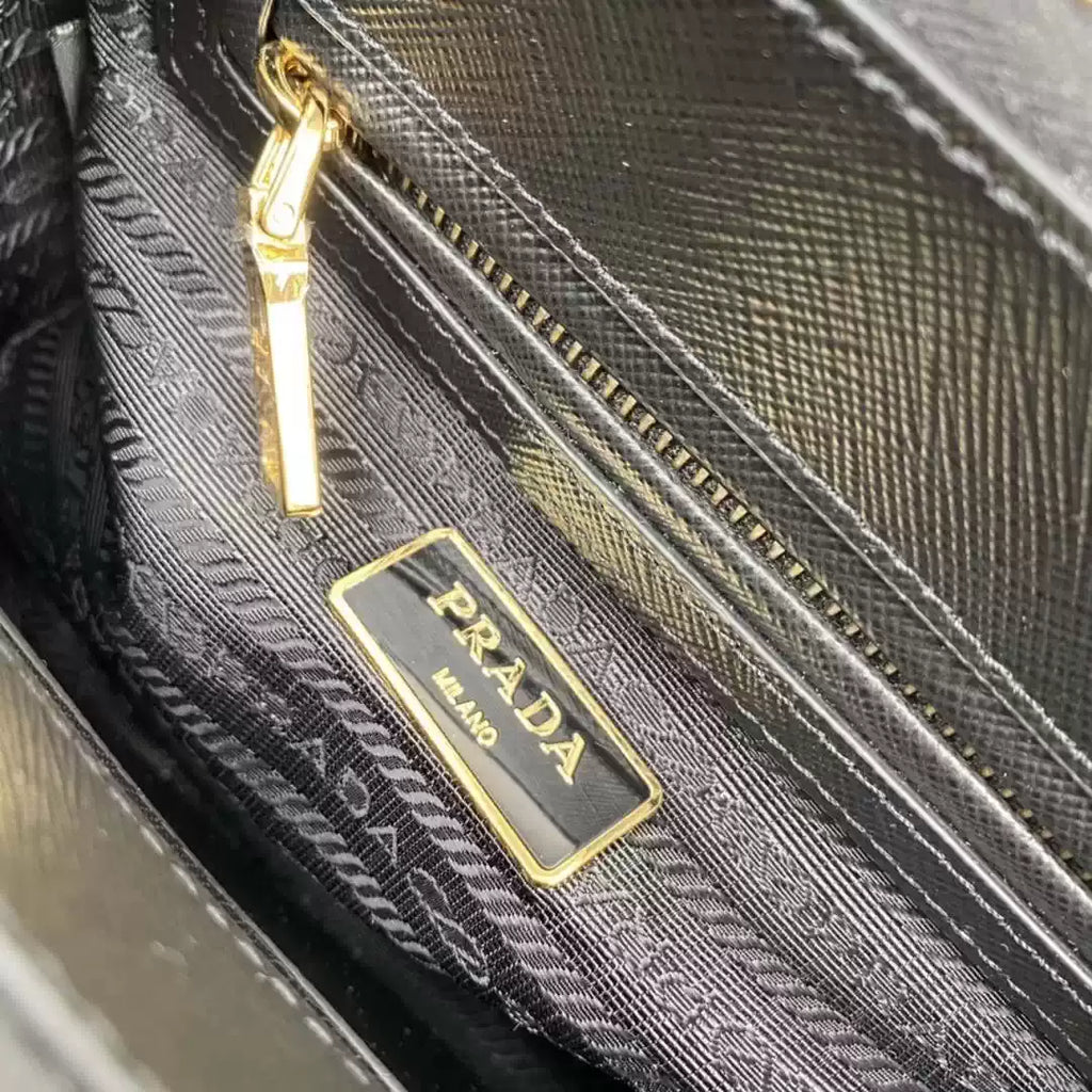 Prada 1BA906 Prada Galleria Saffiano leather mini-bag Black