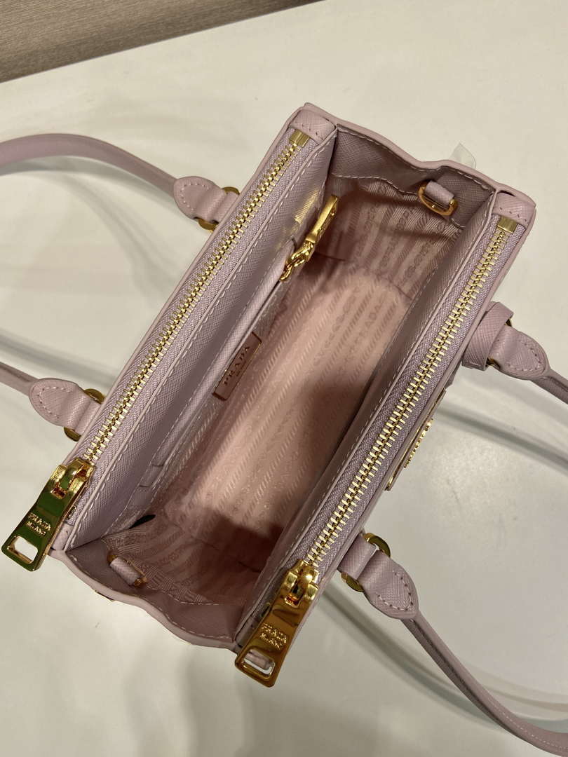 Prada 1BA906 Prada Galleria Saffiano leather mini-bag Light Purple