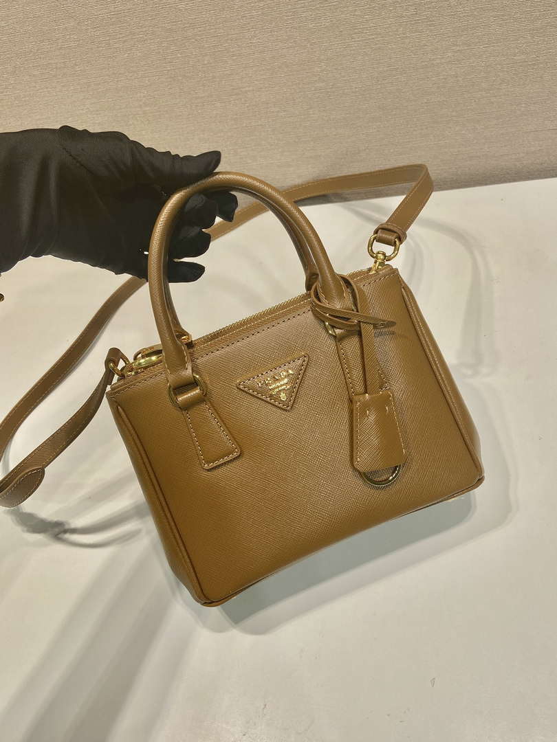 Prada 1BA906 Prada Galleria Saffiano leather mini-bag Natural