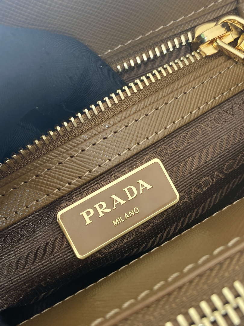Prada 1BA906 Prada Galleria Saffiano leather mini-bag Natural