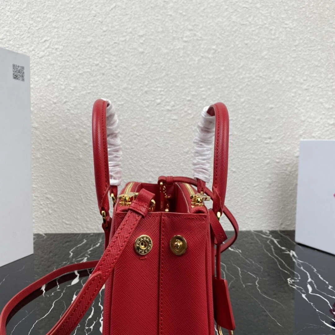 Prada 1BA906 Prada Galleria Saffiano leather mini-bag Red