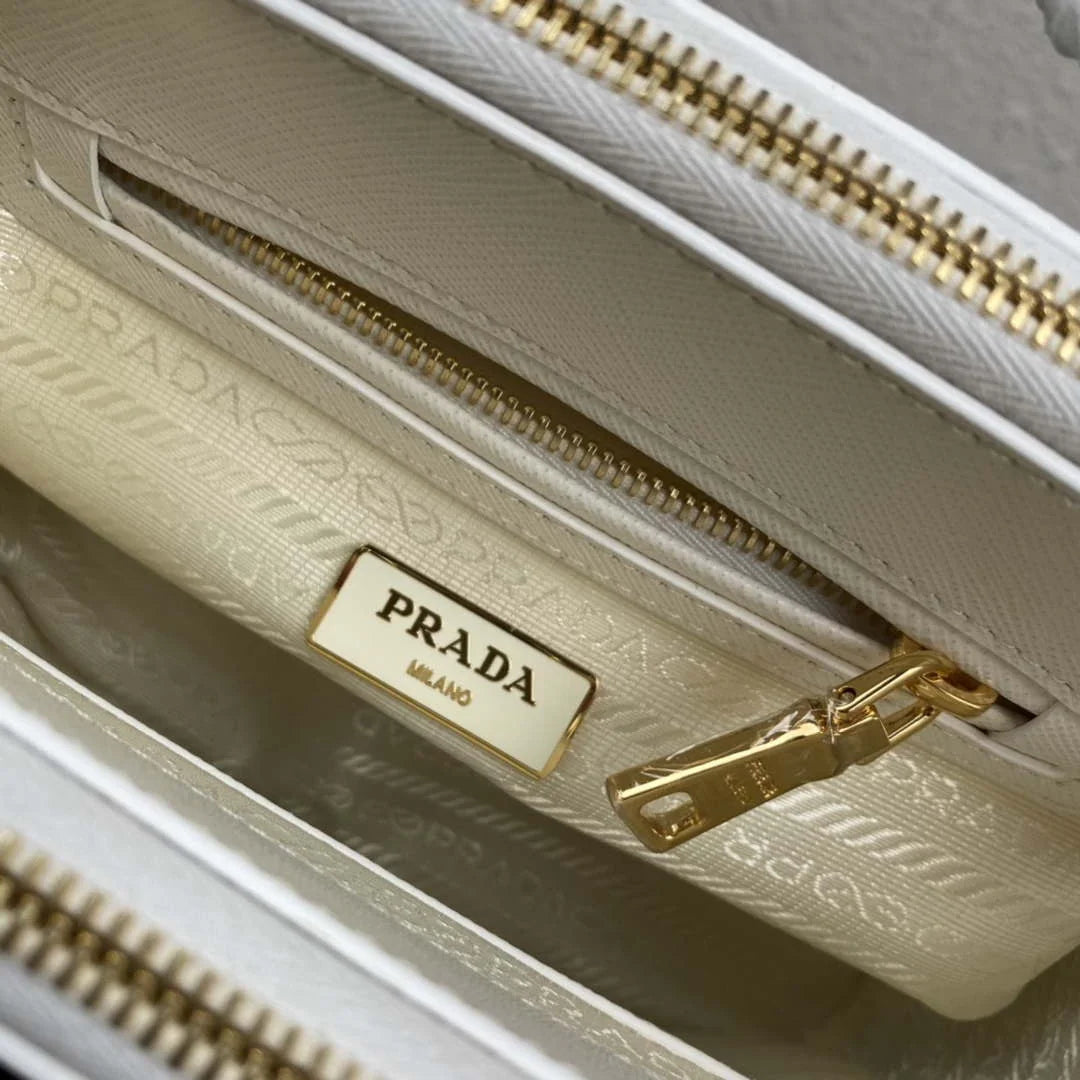 Prada 1BA906 Prada Galleria Saffiano leather mini-bag White
