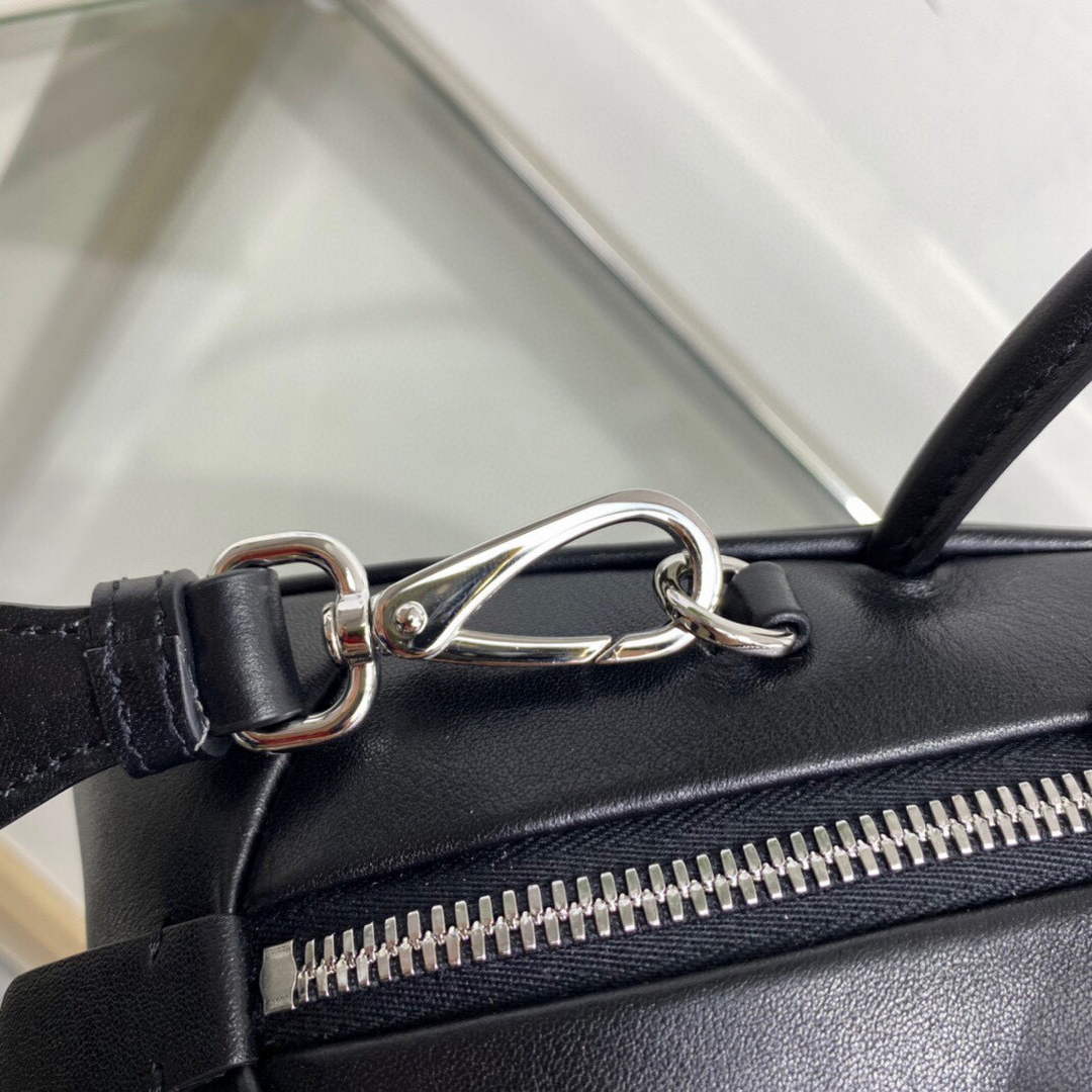 Prada 1BB082 Leather Prada Triangle bag Black