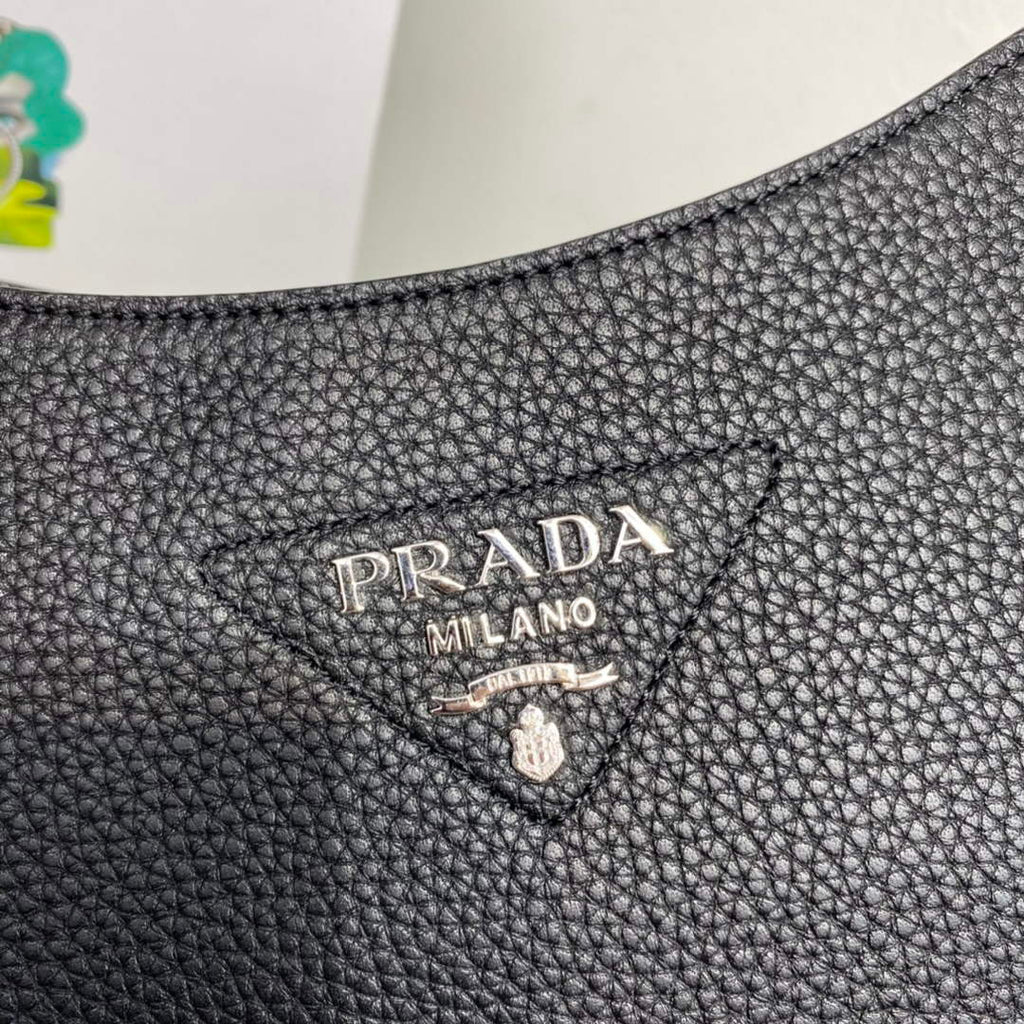Prada Leather hobo bag 1BC073 In Black