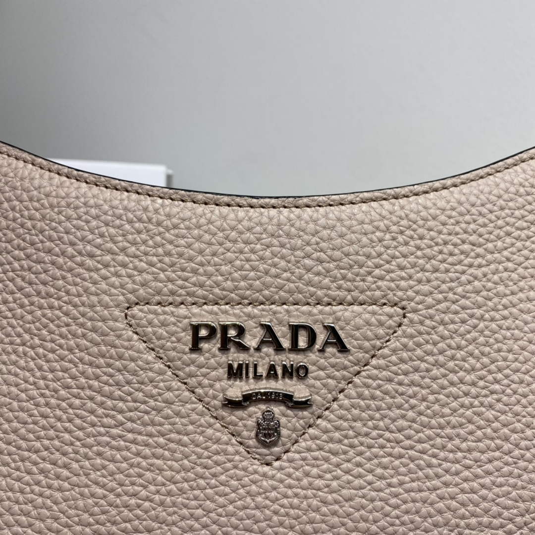 Prada Leather hobo bag 1BC073 In Pink