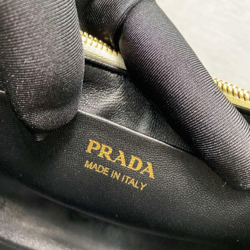 Prada 1BC194 Prada Arqu¨¦ Leather Shoulder Bag White