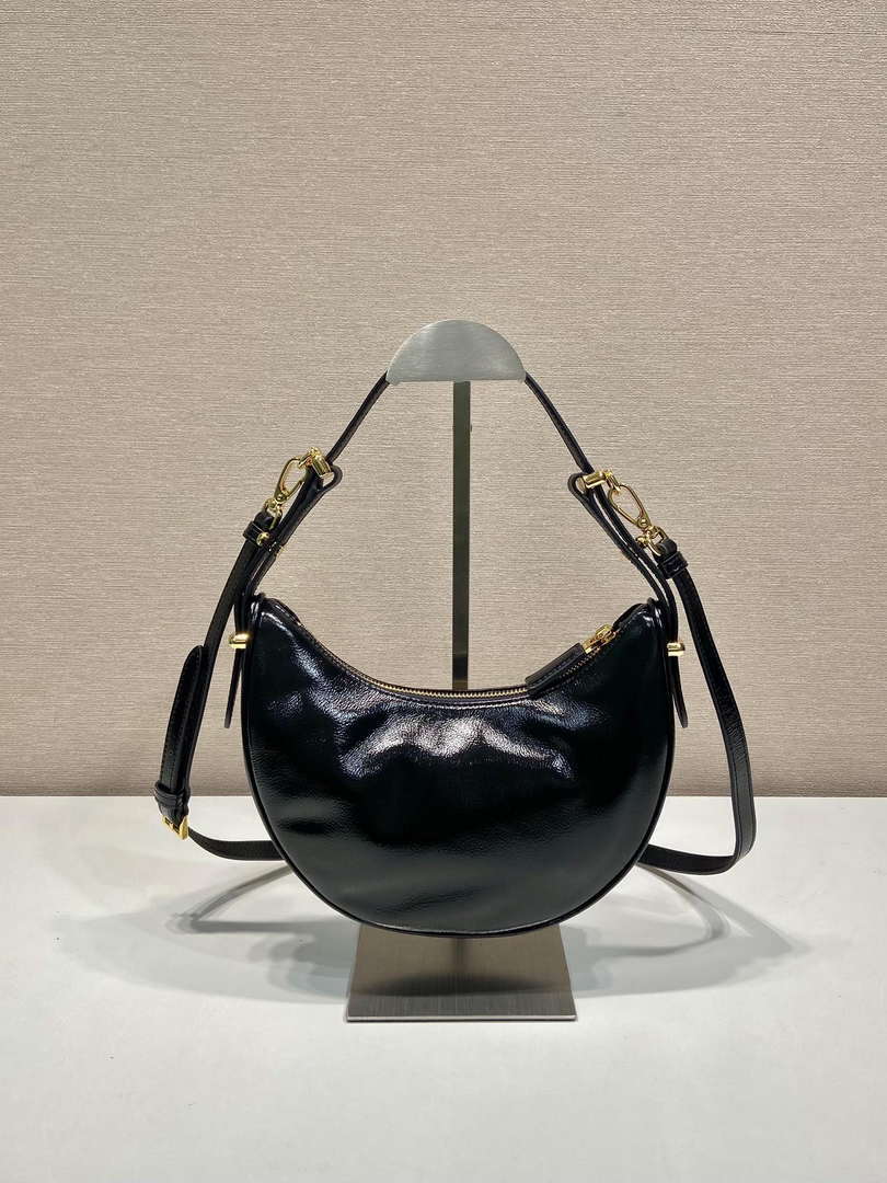 Prada 1BC194 Prada Arqu¨¦ naplak patent leather shoulder bag Black