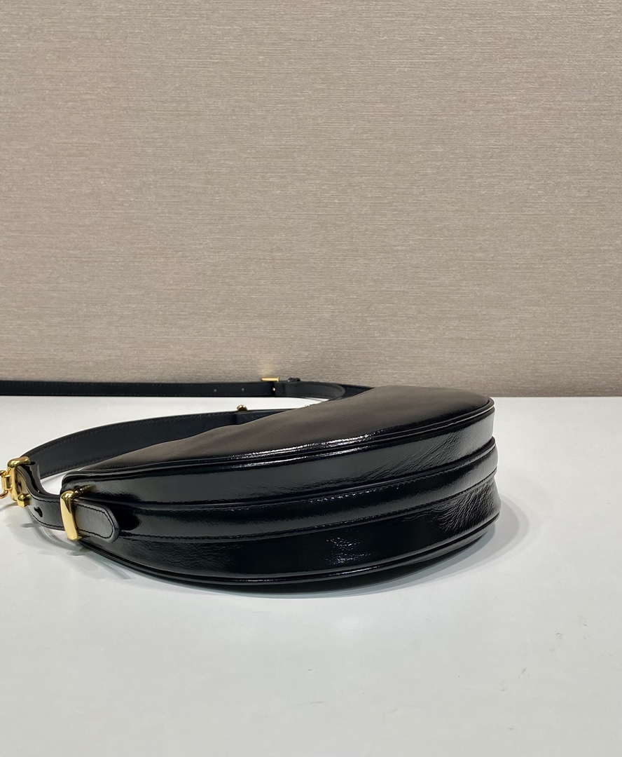 Prada 1BC194 Prada Arqu¨¦ naplak patent leather shoulder bag Black