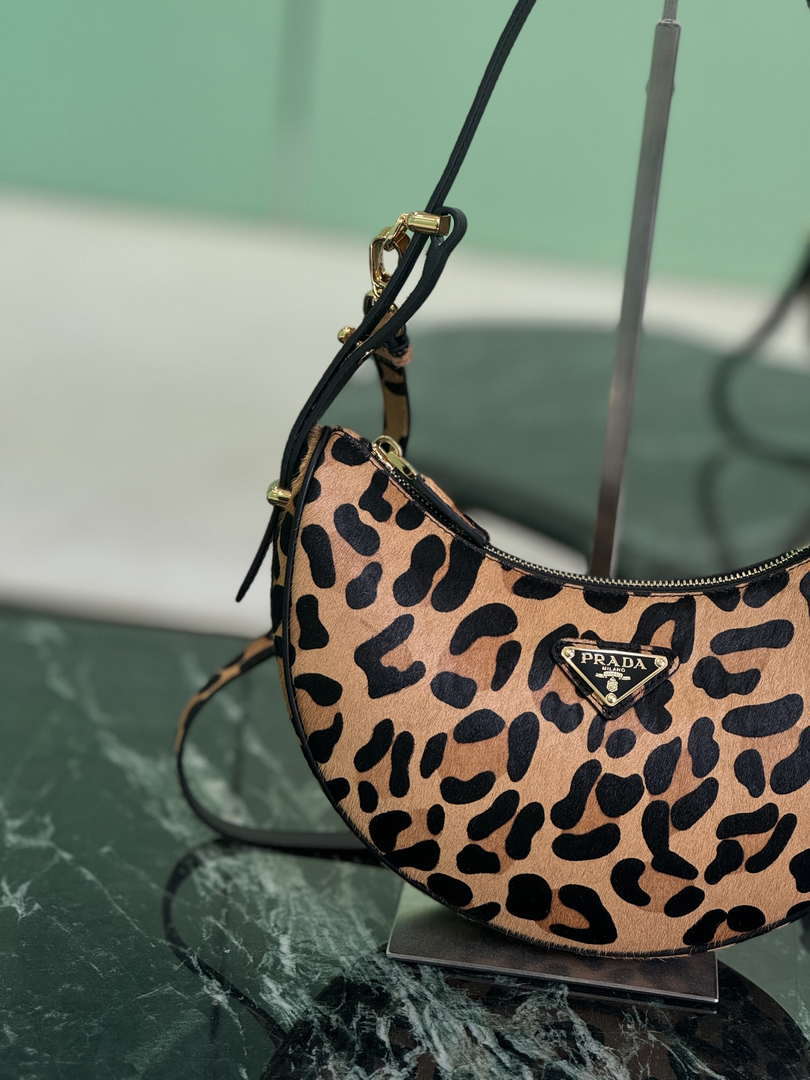 Prada 1BC194 Prada Arqu¨¦ printed leather shoulder bag Honey