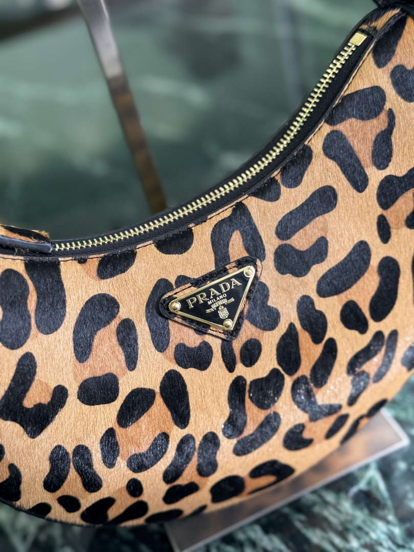 Prada 1BC194 Prada Arqu¨¦ printed leather shoulder bag Honey