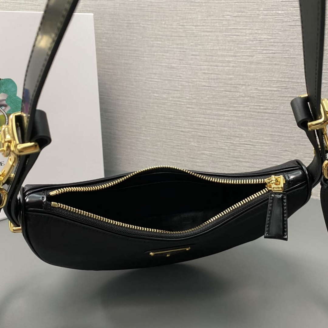 Prada 1BC194 Prada Arqu¨¦ Re-Nylon and Brushed Leather Shoulder Bag Black