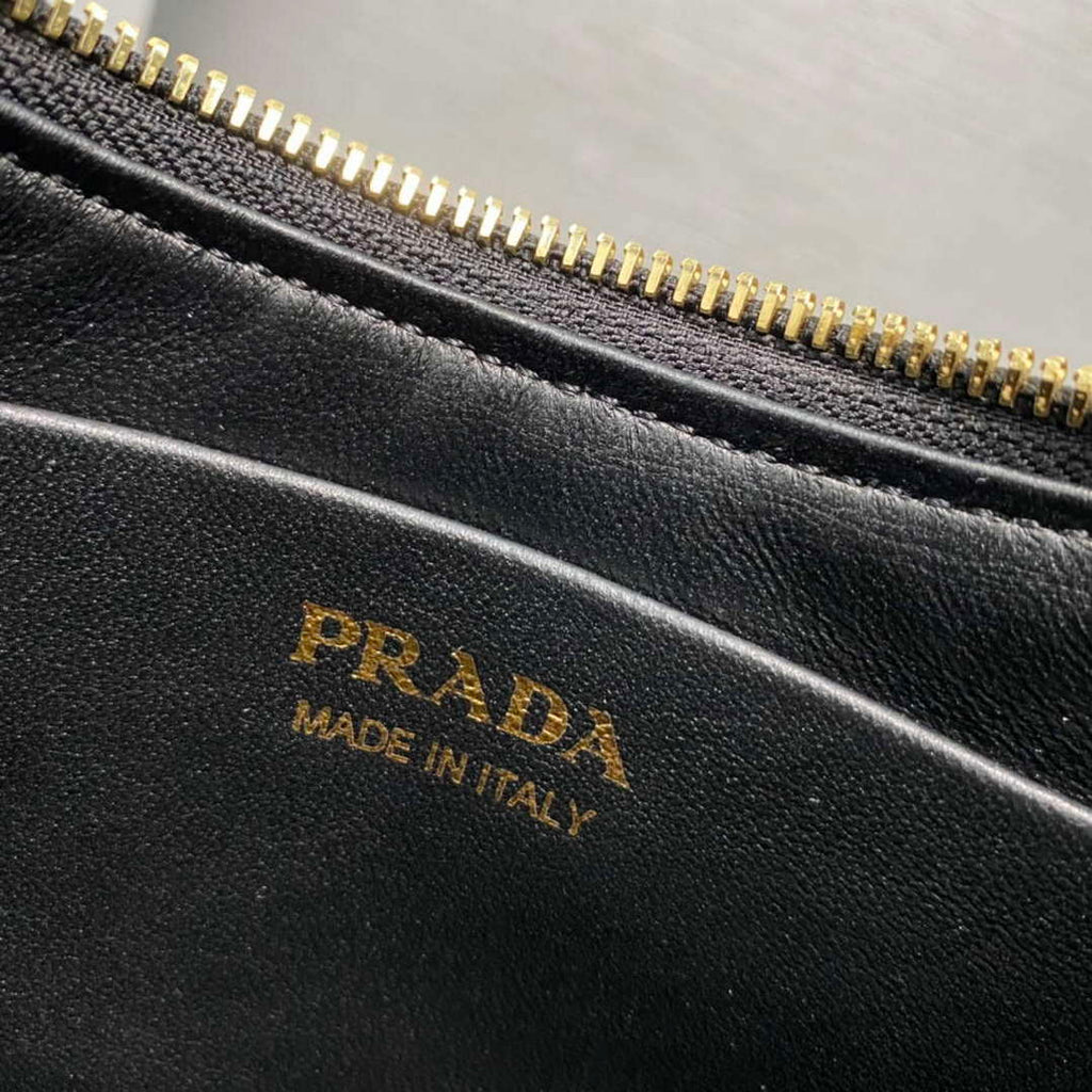 Prada 1BC194 Prada Arqu¨¦ Re-Nylon and Brushed Leather Shoulder Bag Black