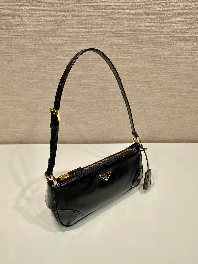 Prada 1BC201 Re-Edition 2002 small leather shoulder bag Black