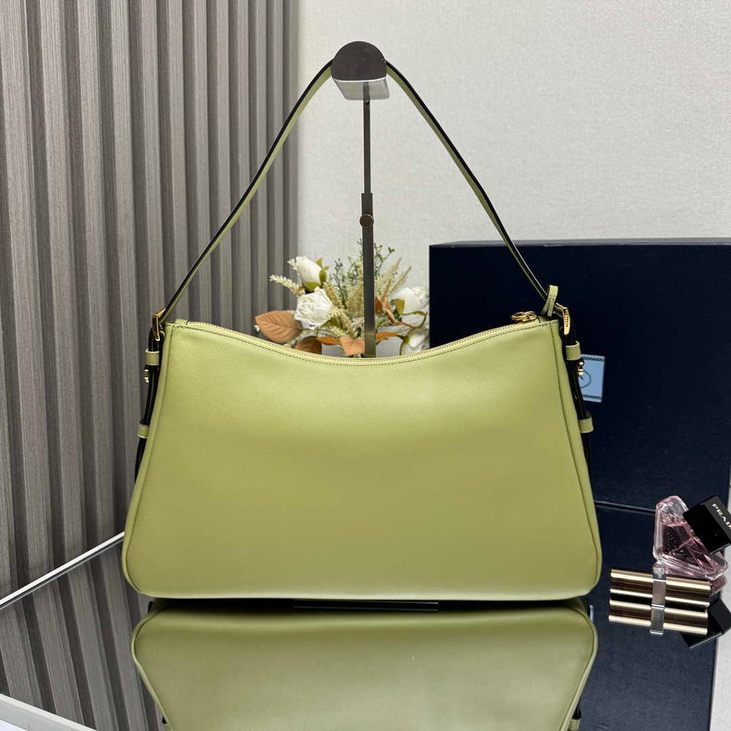 Prada 1BC228 Prada Aim¨¨e Large leather shoulder bag Light Green