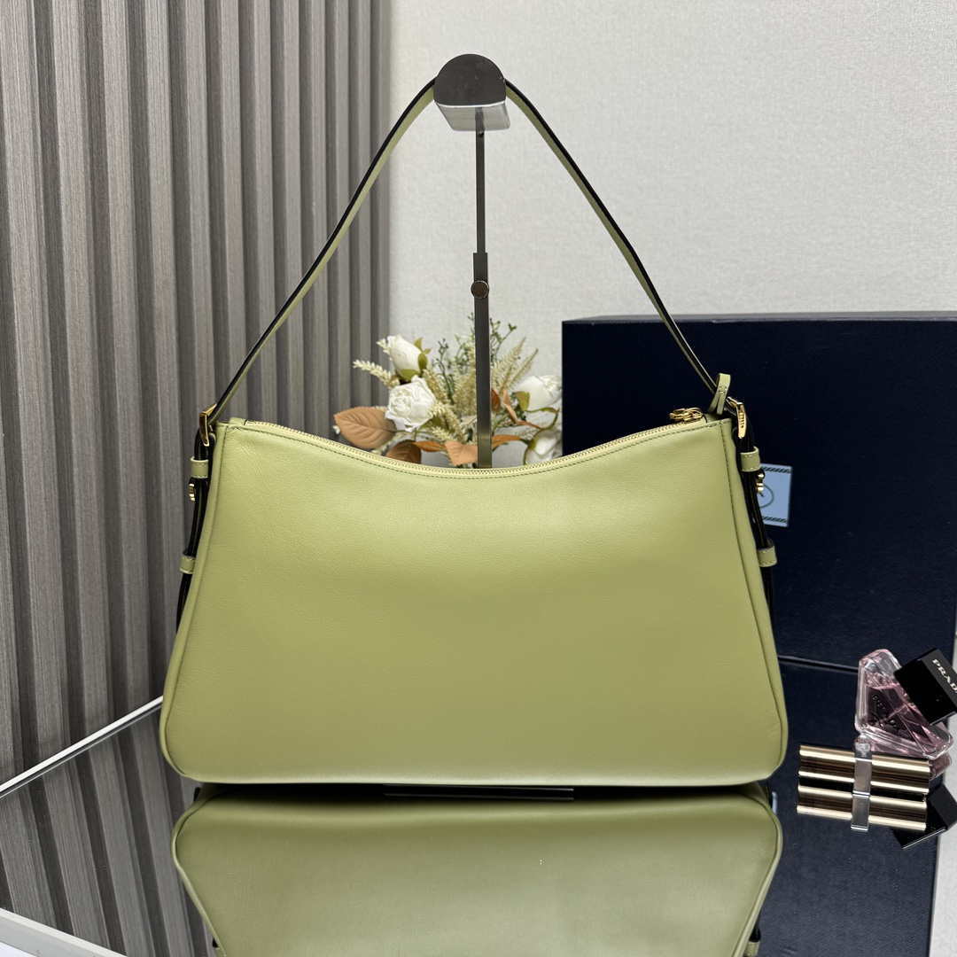 Prada 1BC228 Prada Aim¨¨e Large leather shoulder bag Light Green