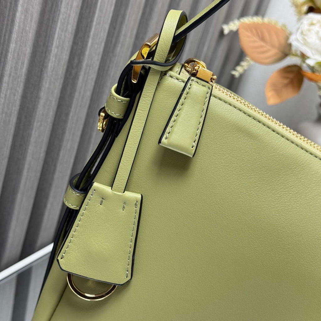 Prada 1BC228 Prada Aim¨¨e Large leather shoulder bag Light Green