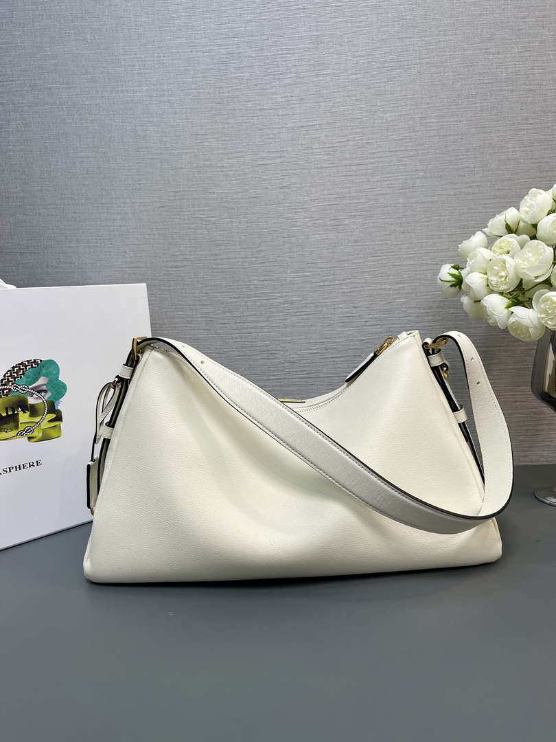 Prada 1BC228 Prada Aim¨¨e Large leather shoulder bag White