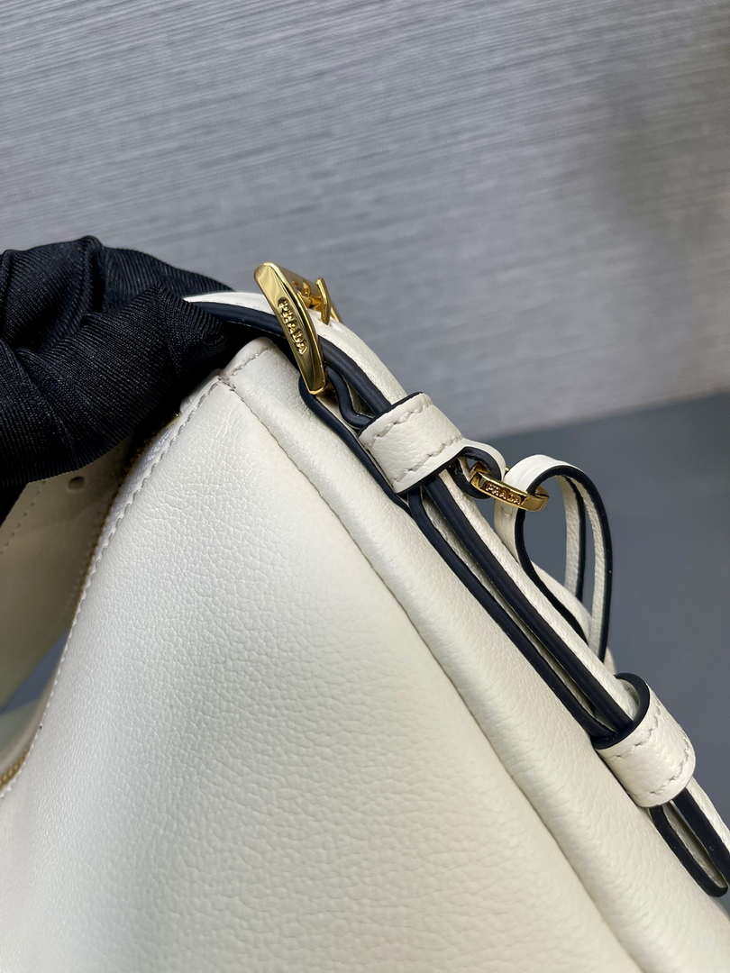 Prada 1BC228 Prada Aim¨¨e Large leather shoulder bag White