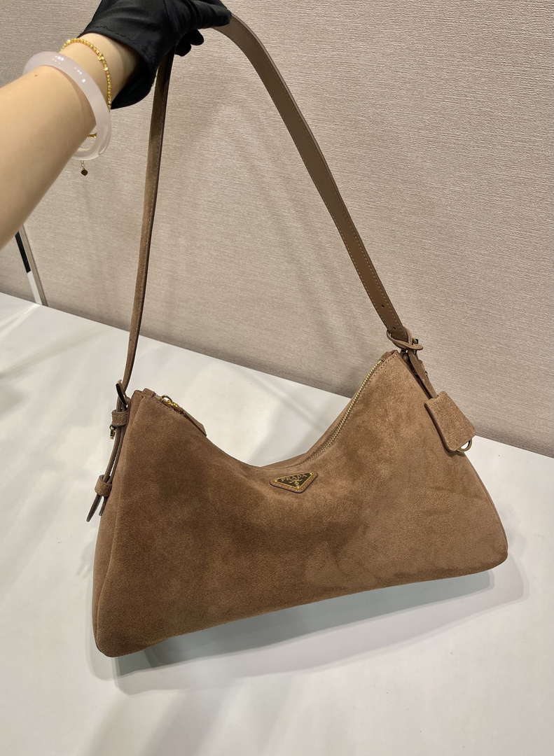 Prada 1BC228 Prada Aim¨¨e Large suede shoulder bag Brown