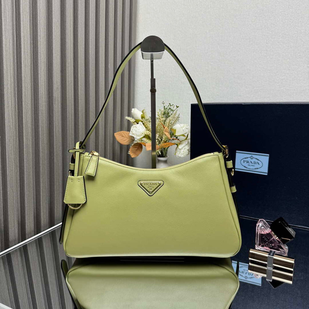 Prada 1BC229 Prada Aim¨¨e Medium leather shoulder bag Light Green