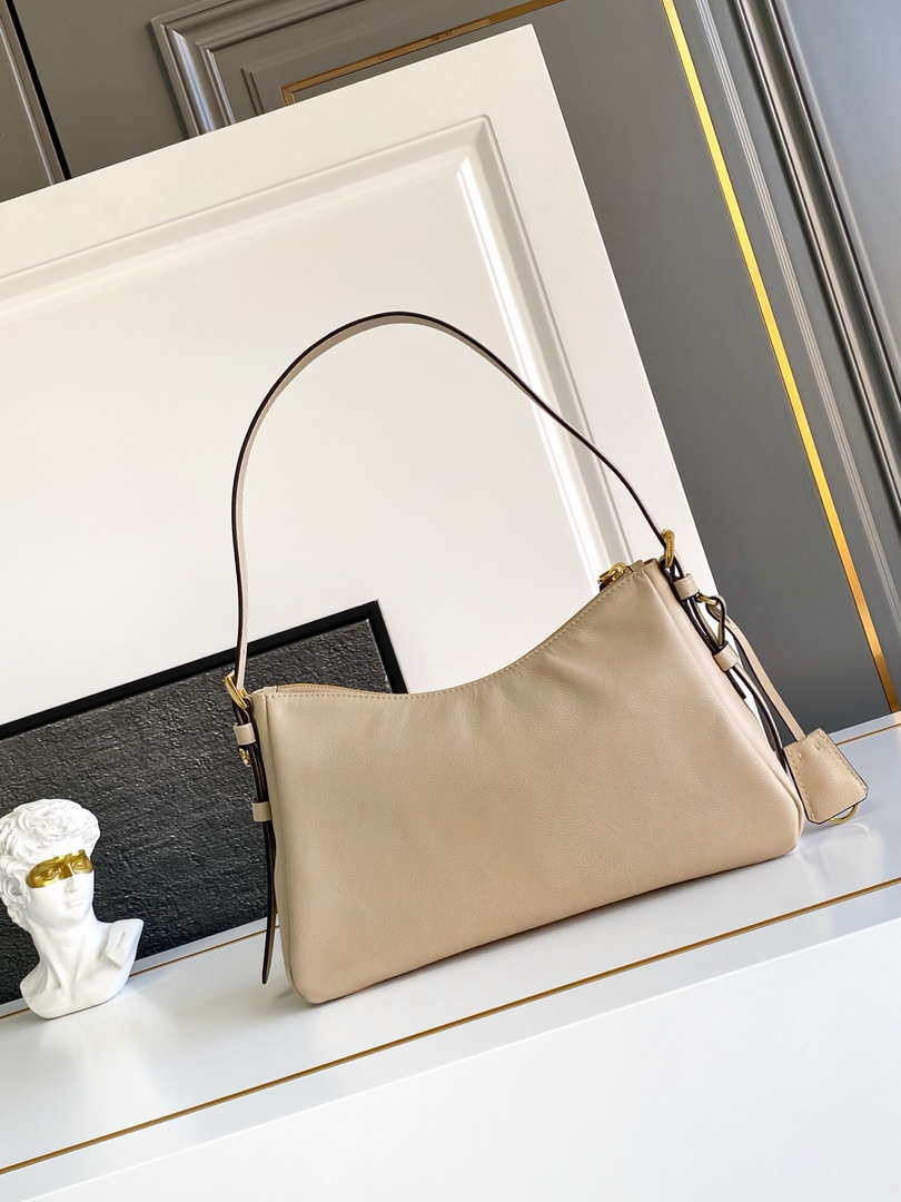 Prada 1BC229 Prada Aim¨¨e Medium leather shoulder bag Sand