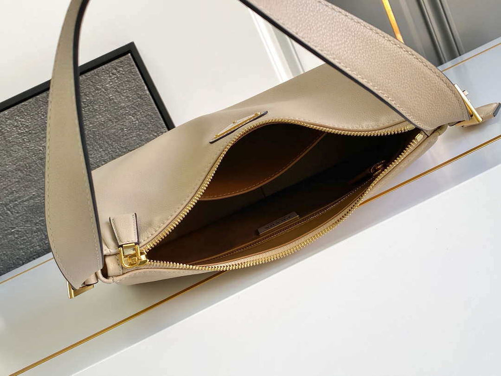 Prada 1BC229 Prada Aim¨¨e Medium leather shoulder bag Sand