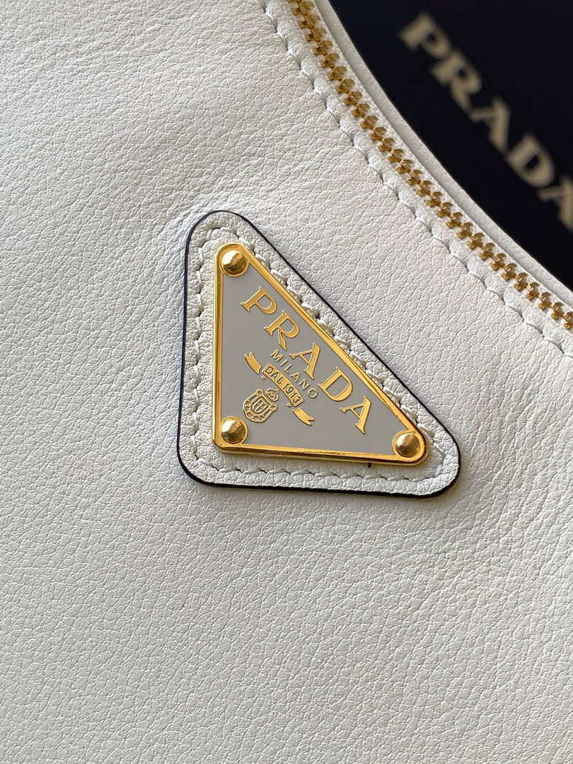 Prada 1BC229 Prada Aim¨¨e Medium leather shoulder bag White