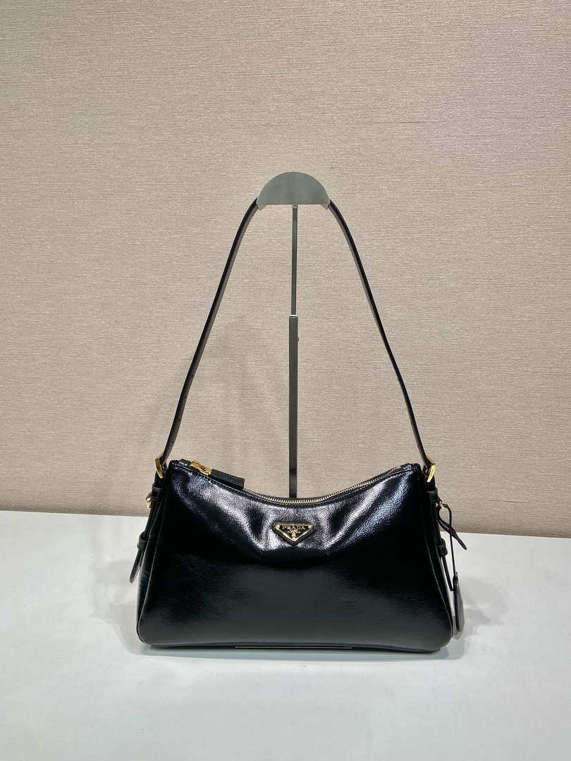 Prada 1BC229 Prada Aim¨¨e Medium Patent leather shoulder bag Black
