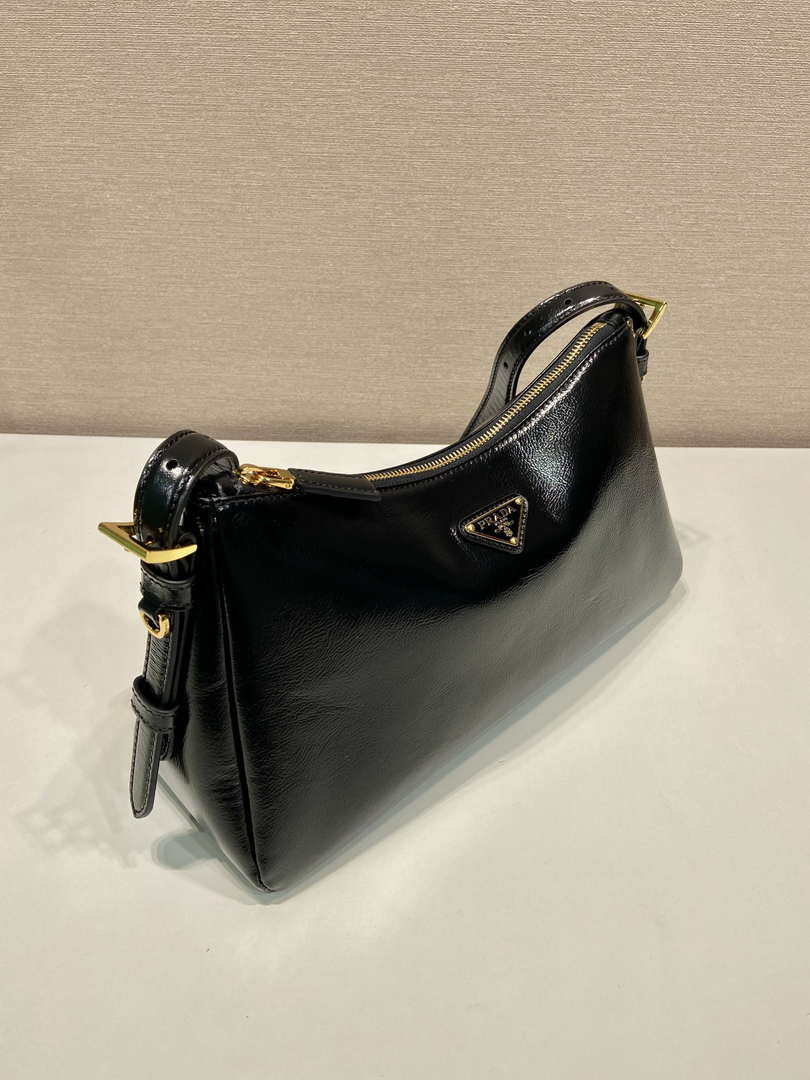 Prada 1BC229 Prada Aim¨¨e Medium Patent leather shoulder bag Black