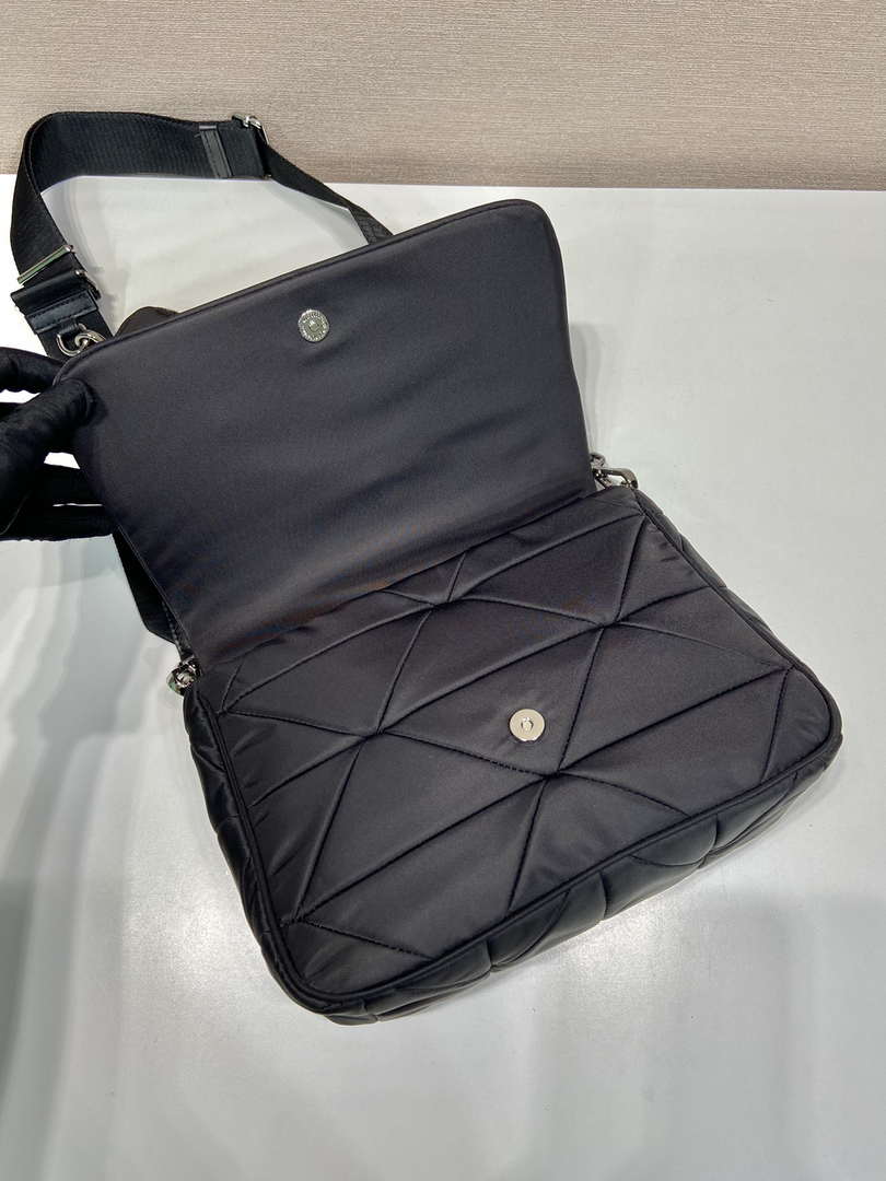 Prada 1BD290 Padded Re-Nylon shoulder bag Black