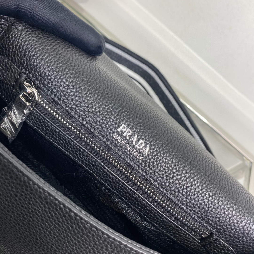 Prada 1BD314 Leather shoulder bag Black