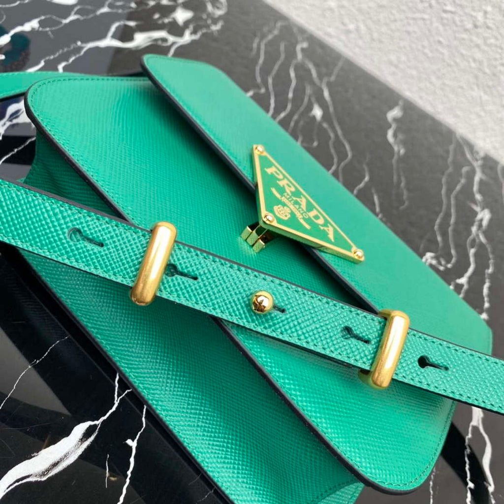Prada 1BD320 Prada Embl¨¨me Saffiano Shoulder Bag Green