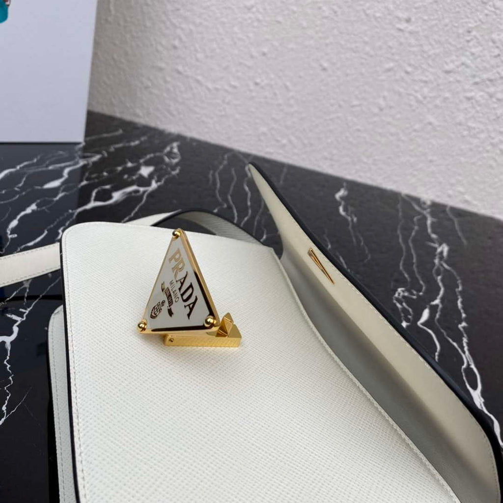 Prada 1BD320 Prada Embl¨¨me Saffiano Shoulder Bag White