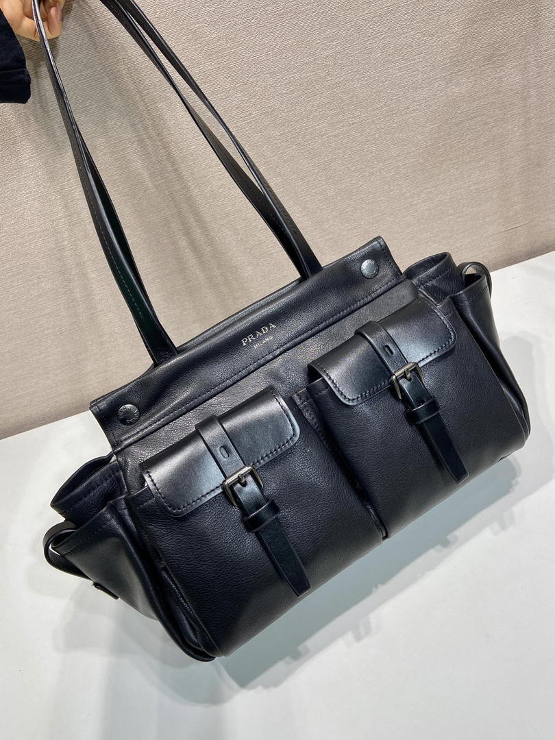 Prada 1BG645 Route medium leather tote bag Black