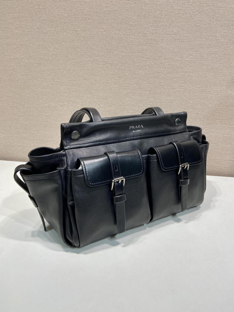 Prada 1BG645 Route medium leather tote bag Black