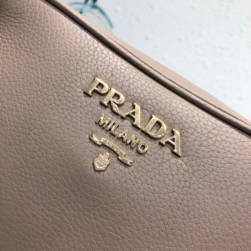 Prada 1BH082 Leather bag with shoulder strap Light Pink Gold