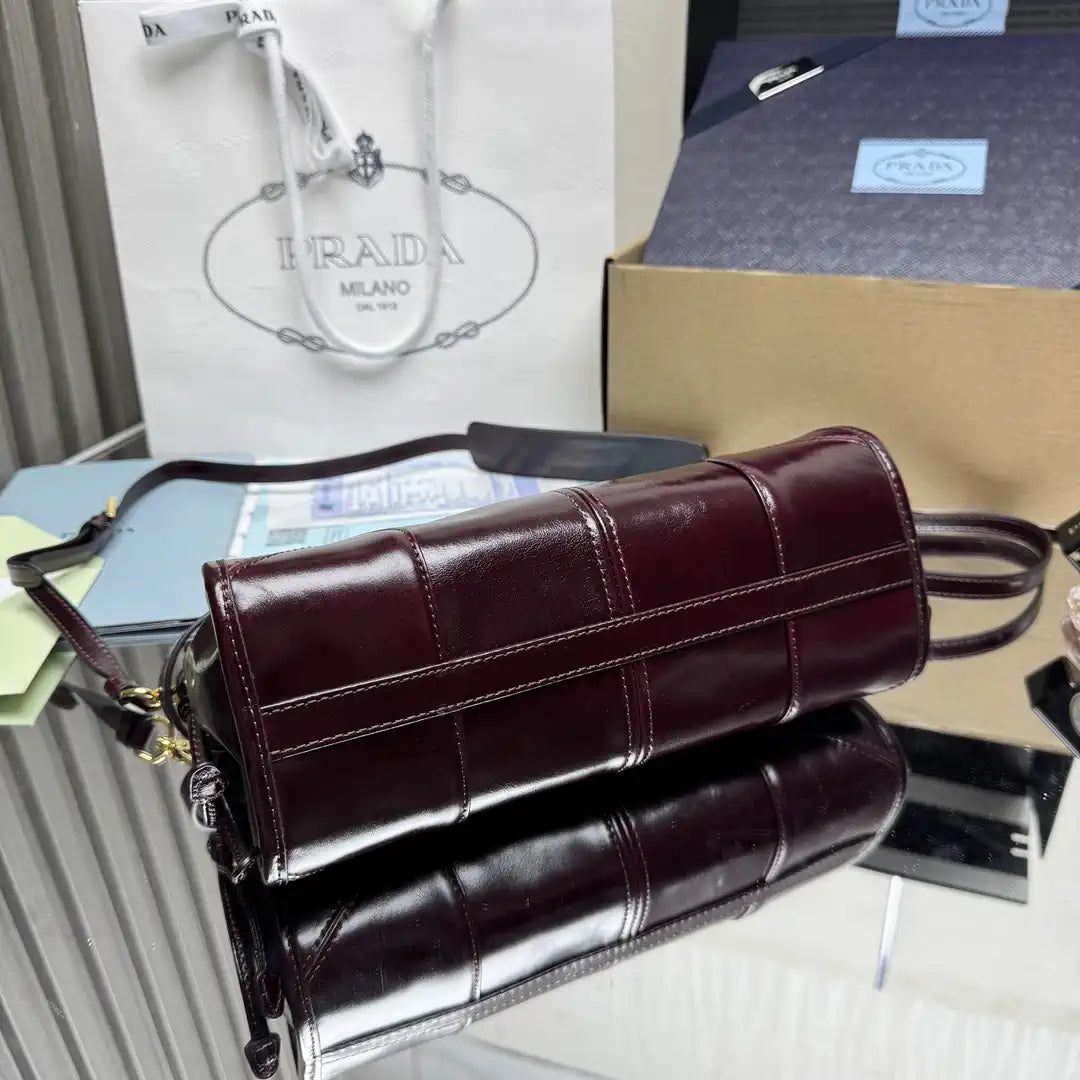 Prada 1BH215 LusSolf leather shoulder bag Wine Red