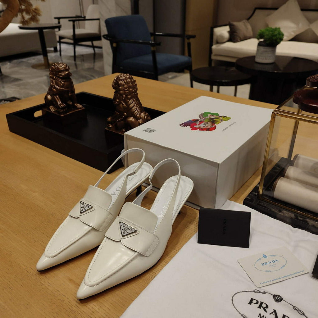 Prada 1D175N Patent leather slingbacks P78561