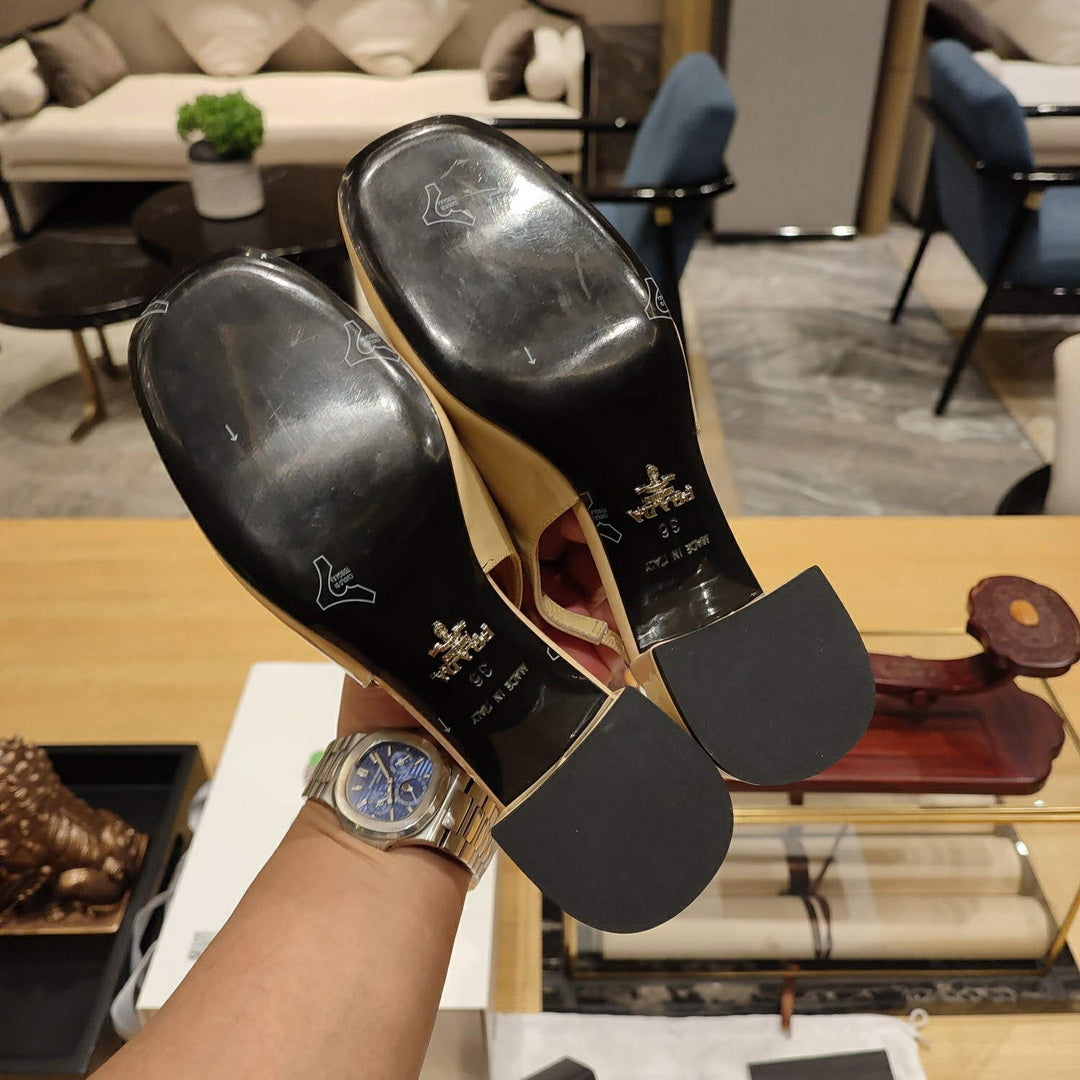 Prada 1D175N Patent leather slingbacks P78564