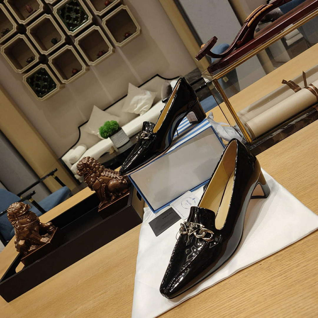 Prada 1D193N Patent Leather Loafers 50 mm Heel P67324