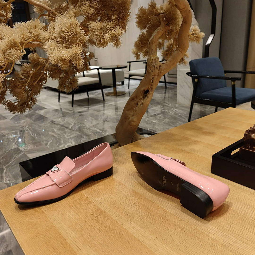 Prada 1D193N Patent Leather Loafers P67322