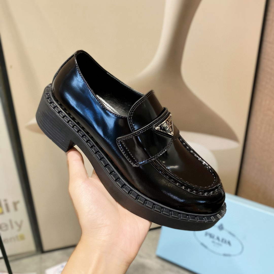 Prada 1D246M Chocolate brushed leather loafers P91182
