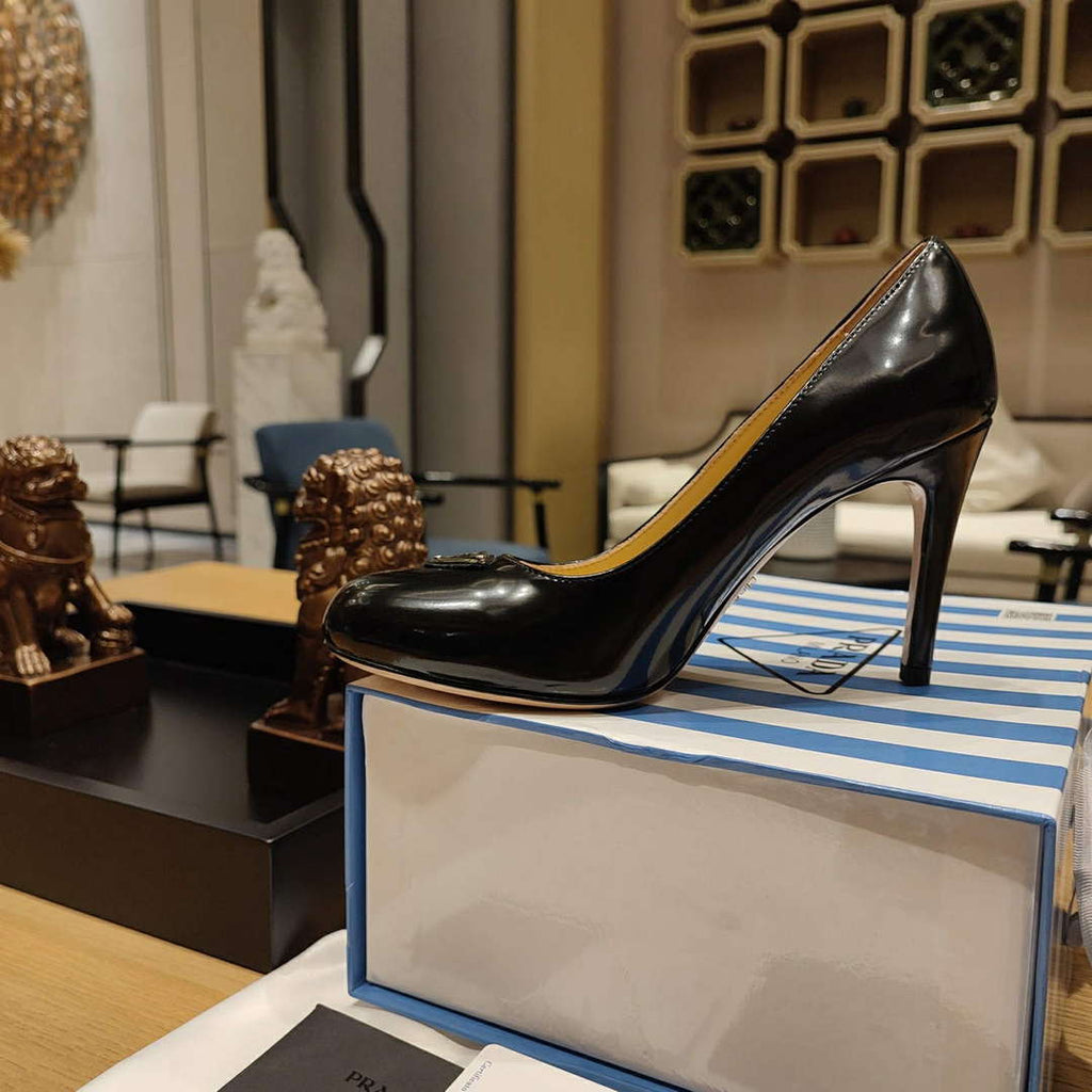 Prada 1D263N Patent Leather Pumps 95 mm Heel P67331